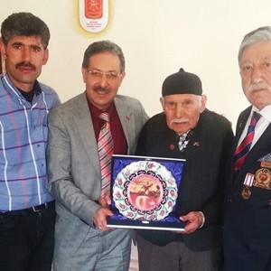 İl Müdürümüz Sayın Ramazan Baykara Kore Gazimizi Ziyaret Etti. - fotoğraf 7