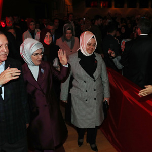 Bakan Selçuk: “Bu Özel Günde Fedakarlıkları ve Vakur Duruşları İçin Şehit Eşlerimize ve Şehit Annelerimize Minnettarız” - fotoğraf 2