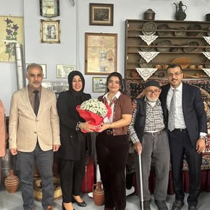 Soma’da Yükümlüler İle Huzurevi Sakinleri Bocce Müsabakasında Buluştu - fotoğraf 1