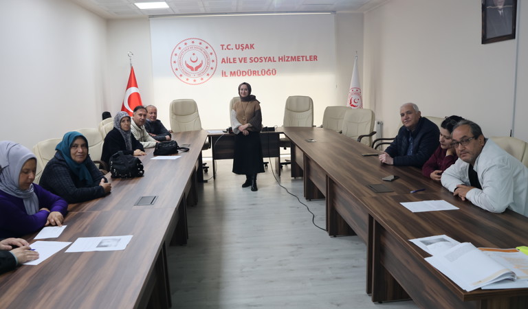 Koruyucu Aile 1. Kademe Eğitimi Verildi