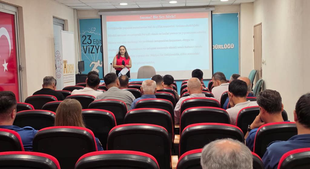 Dulkadiroğlu'nda Emniyet Personeline Yönelik “Aile İçi İletişim, Evlilik ve Aile Hayatı” Eğitimi Düzenlendi