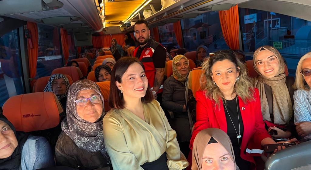Çanakkale, Bursa ve Eskişehir gezi programına katılacak kıymetli şehit annelerimiz, İl Müdür Yardımcımız Sayın Anıl KELEŞ ve Şube Müdürümüz Sayın Hasret ÖZ tarafından yolcu edildi.