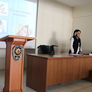 Çocuğun Gelişim Dönemleri ve Çocukla Görüşme-İletişim Teknikleri Konulu Eğitim Verildi. - fotoğraf 3