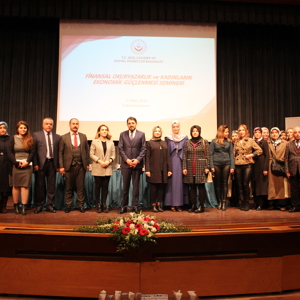 Finansal Okuryazarlık ve Kadınların Ekonomik Güçlenmesi Semineri Düzenlendi - fotoğraf 9