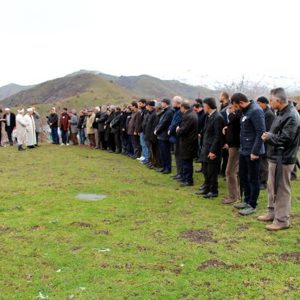 Şehit Müdür Yardımcısı Turan, son yolculuğuna uğurlandı - fotoğraf 4