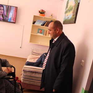 İl Müdürümüz H.Haluk AKKOYUNLU,Dezenfekte Çalışmalarını Yerine Takip Ederek,Sağlık Personelini Bilgilendirdi - fotoğraf 3