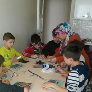 Amasya ÇEKOM; Covid-19 Virüsüne Karşı Tedbir Almaya Ve Çocuklarımızın Moral Ve Motivasyonunu Güçlü Tutmaya Yönelik Çalışmalar Yapmaya Devam Ediyor  - fotoğraf 10