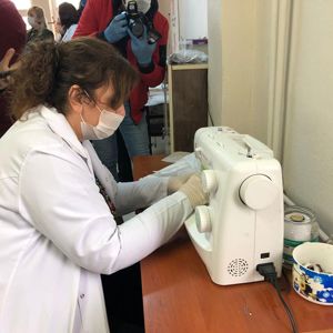 Sosyal Hizmet Merkezleri Ek Birimlerinde Maske Üretimine Geçildi - fotoğraf 4