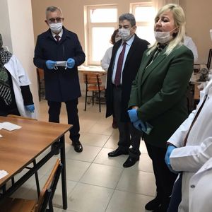 Sosyal Hizmet Merkezleri Ek Birimlerinde Maske Üretimine Geçildi - fotoğraf 5
