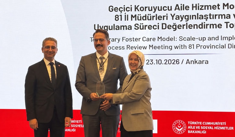 Geçici Koruyucu Aile Hizmet Modeli Kapsamında İl Müdürlüğümüze Ödül