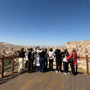 Kız Çocuklarımız, Kapadokya’nın Eşsiz Doğal Güzelliklerini, Tarihi Ve Turistik Mekânlarını Keşfetme Fırsatı Buldu. - fotoğraf 4