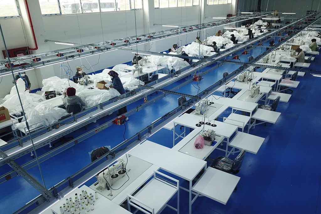 Bakan Selçuk: “Ücretsiz İzne Ayrılan İşçilerimiz İçin Nakdi Ücret Desteği Uygulamasının Başvuruları Bugün Başladı”