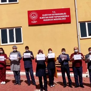 Bakan Selçuk: “Huzurevlerimiz İçin Tedbirleri İçeren İkinci Rehberimizi Yayınladık" - fotoğraf 1