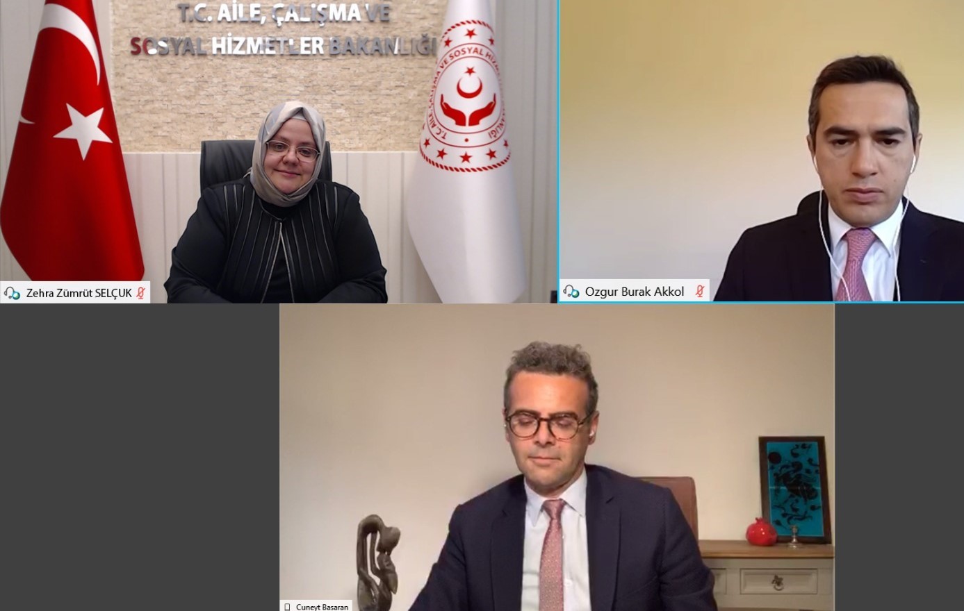 Bakan Selçuk, “MESS Webinarı” Programına Katıldı