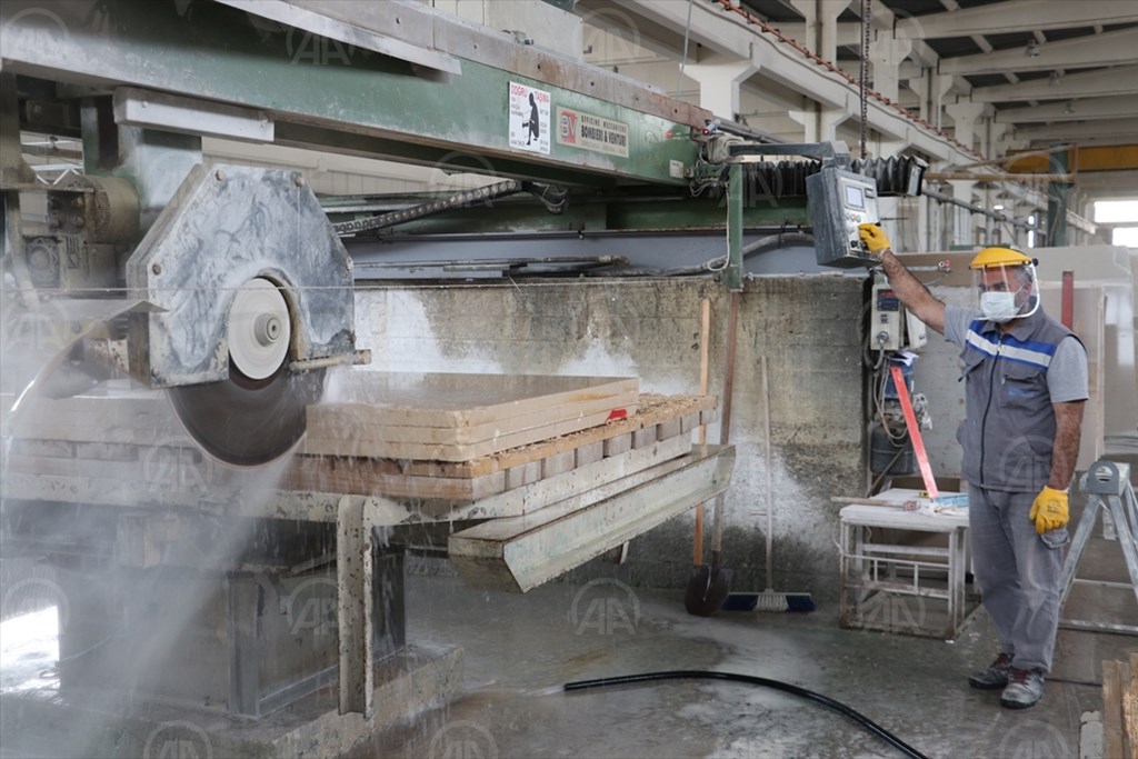  İşyerlerinde Koronavirüs ile Etkin Mücadelede Bakanlığımızın Yürüttüğü Çalışmalar