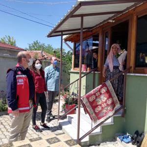 “Anneler Gününde” Şehitlerimizin Annelerini ve Eşlerini Ziyaret Ettik - fotoğraf 13