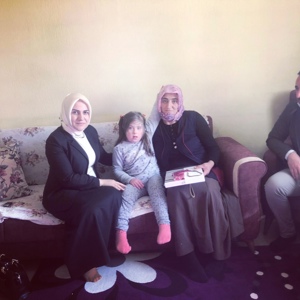 İL MÜDÜRÜMÜZ VE İL MÜDÜR YARDIMCILARIMIZ ENGELLİLER HAFTASI MÜNASEBİTİYLE EVDE BAKIM HANE ZİYARETİNDE BULUNDULAR. - fotoğraf 2