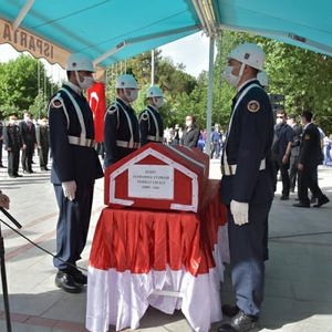 AZİZ ŞEHİDİMİZ SON YOLCULUĞUNA UĞURLANDI - fotoğraf 6