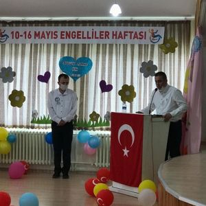 Kırklareli Bakım Rehabilitasyon ve Aile Danışma Merkezimizden hizmet alan engellilerimiz de 19 Mayıs Atatürk’ü Anma, Gençlik ve Spor Bayramı coşkusuna ortak oldu. - fotoğraf 3