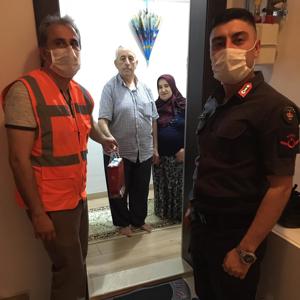 Vefa Sosyal Destek Grubu Ekipleri Şehit Yakınlarını Ziyaret Ederek Bayramlarını Kutladılar - fotoğraf 5