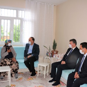 Şehitlerimizin Kıymetli Aileleriyle Bayramlaştık - fotoğraf 1