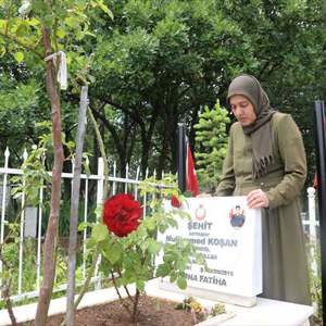 Şehit Annelerinin Kabir Ziyaretleri - fotoğraf 9