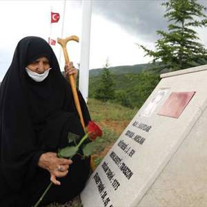 Şehit Annelerinin Kabir Ziyaretleri - fotoğraf 1
