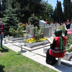 Bakan Selçuk: “Bakanlığımız Şehit Yakınlarımızı ve Gazilerimizi Bayramda da Yalnız Bırakmadı” - fotoğraf 5