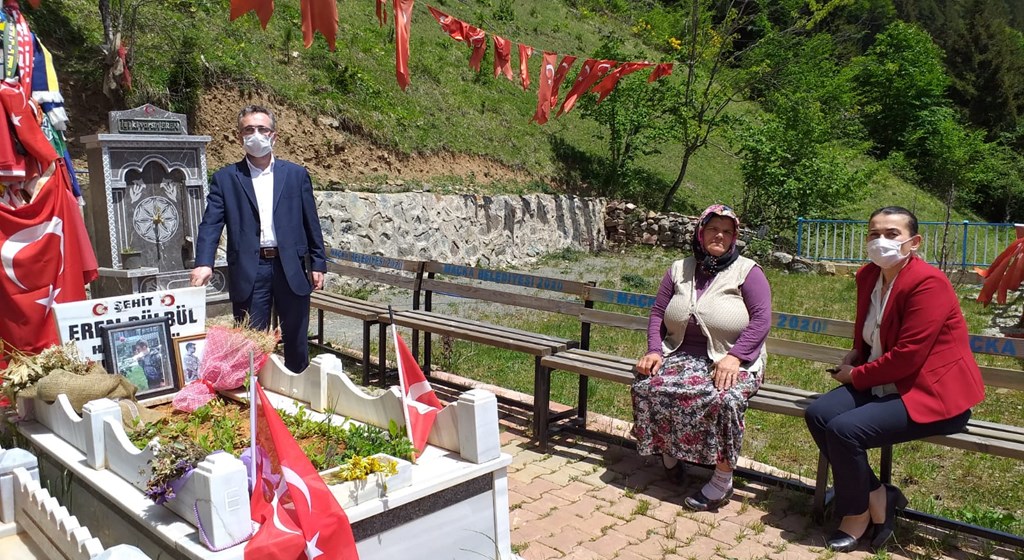 Bakanlığımız Şehit Yakınlarımızı ve Gazilerimizi Bayramda Yalnız Bırakmadı