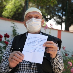 Huzurevi Sakinimiz Ali Kozan Bayram İkramiyesini Milli Dayanışma Kampanyası'na Bağışladı - fotoğraf 1