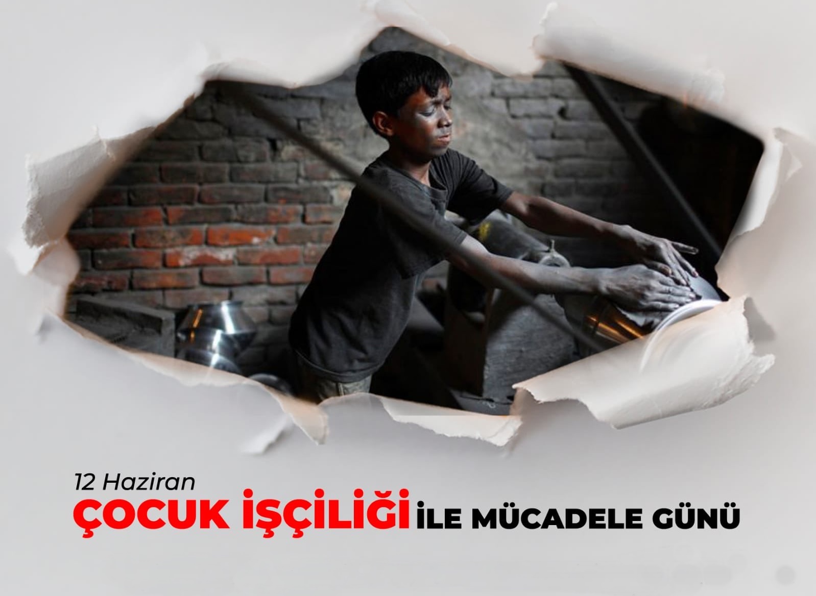 Bakan Selçuk: “Çocuklarımızın Yeri Okulları ve Ailelerinin Yanıdır”