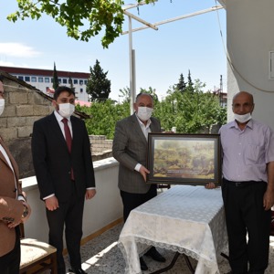 Vali Ömer Faruk Coşkun’dan Şehit Babalarına Anlamlı Ziyaret - fotoğraf 5