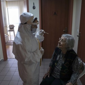 Bakan Selçuk: “Huzurevlerimizde Görevli Doktor Sayısını Artırıyoruz" - fotoğraf 1