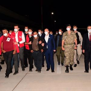Şehit Piyade Uzman Onbaşı Ömer Kahya Tekbir ve Dualarla Ebediyete Uğurlandı - fotoğraf 5