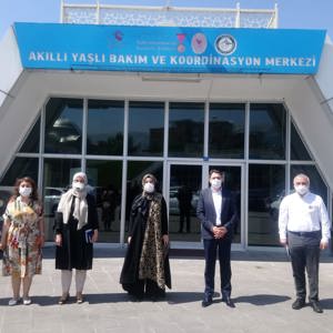 İl Müdürümüz Büyükşehir Belediyesi Akıllı Yaşlı Bakım ve Koordinasyon Merkezini Ziyaret Etti - fotoğraf 1