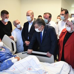 Bakanımız Selçuk, Sakarya'da Patlamanın Yaşandığı Bölgede İncelemelerde Bulundu - fotoğraf 5