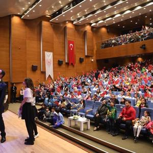 Bakan Selçuk: “23 Nisan, Dünyada Çocuklara Bayram Armağan Eden Tek Millet Oluşumuzun Sembolüdür”  - fotoğraf 14