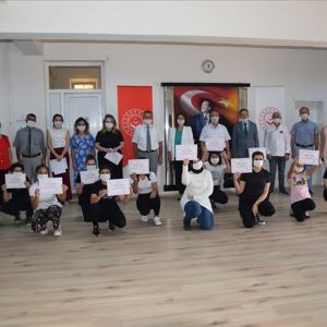 “15 Temmuz” konulu Şiir ve Resim Yarışmasında Dereceye Giren Katılımcılar Ödüllendirildi - fotoğraf 1