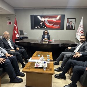 Hür Dava Partisi İl Başkanı Mehmet Emin Doğru’dan İl Müdürümüz Ahmet Kırtay’a Ziyaret - fotoğraf 1