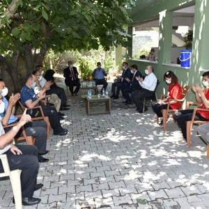 Sayın Valimiz Ömer Faruk Coşkun Şehit Niyazi Ergüven’in Ailesini Ziyaret Etti - fotoğraf 3