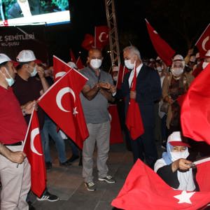 15 Temmuz Demokrasi ve Birlik Günü' nde Çocuklarımızda nöbetteydik. - fotoğraf 8