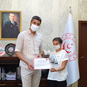 Dereceye Giren Çocuklara Ödül Veridi    - fotoğraf 4