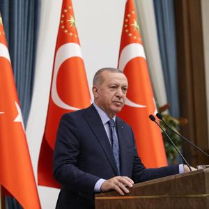 Bakan Selçuk, Cumhurbaşkanı Erdoğan’ın 1 Mayıs’ta İşçiler İçin Verdiği Yemeğe Katıldı - fotoğraf 2