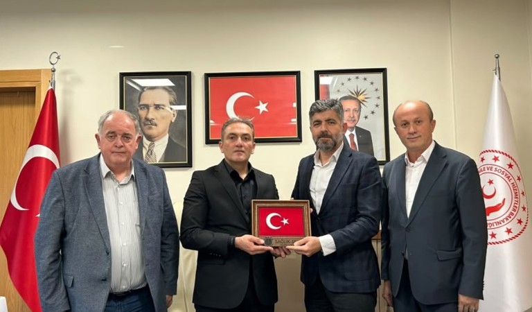 Sağlık-Sen Sakarya Şubesinden İl Müdürümüz Cemal Keskin’e hayırlı olsun Ziyareti