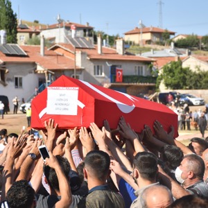 Şehit J. Uzm. Çavuş Ali KONUKCU Dualarla Ebediyete Uğurlandı - fotoğraf 7