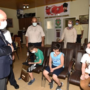 Valimiz Ömer Faruk Coşkun Türkiye Harp Malulü Gaziler, Şehit, Dul ve Yetimleri Derneğini Ziyaret Etti - fotoğraf 6