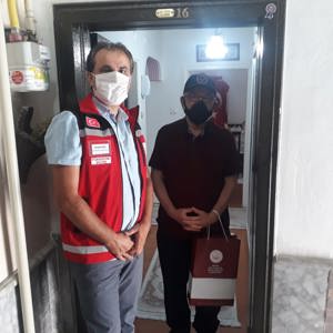 Bayram Arifesinde Şehitlerimizin Ailelerini Ziyaret Ettik - fotoğraf 4