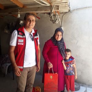 Bayram Arifesinde Şehitlerimizin Ailelerini Ziyaret Ettik - fotoğraf 11