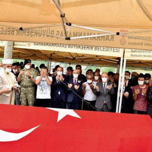 Şehit Polis Memuru Osman Gül Dualarla Ebediyete Uğurlandık - fotoğraf 5