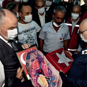 Şehit Polis Memuru Osman Gül Dualarla Ebediyete Uğurlandık - fotoğraf 2